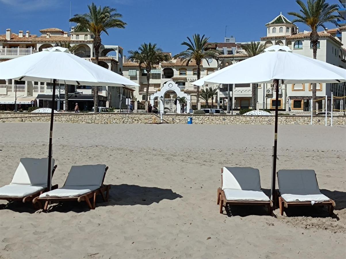 Apartamento primera línea playa Muchavista El Campello con piscina Exterior foto